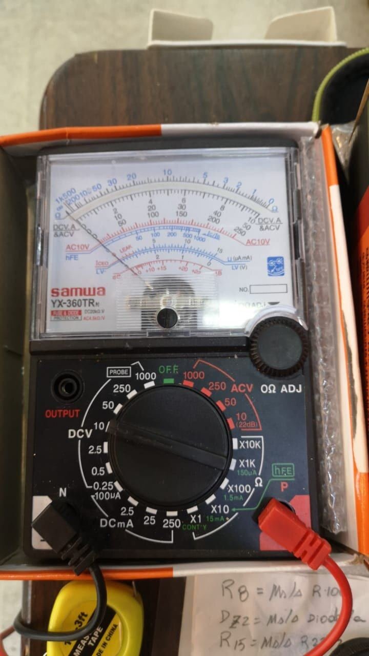 Tester análogo usado en el taller